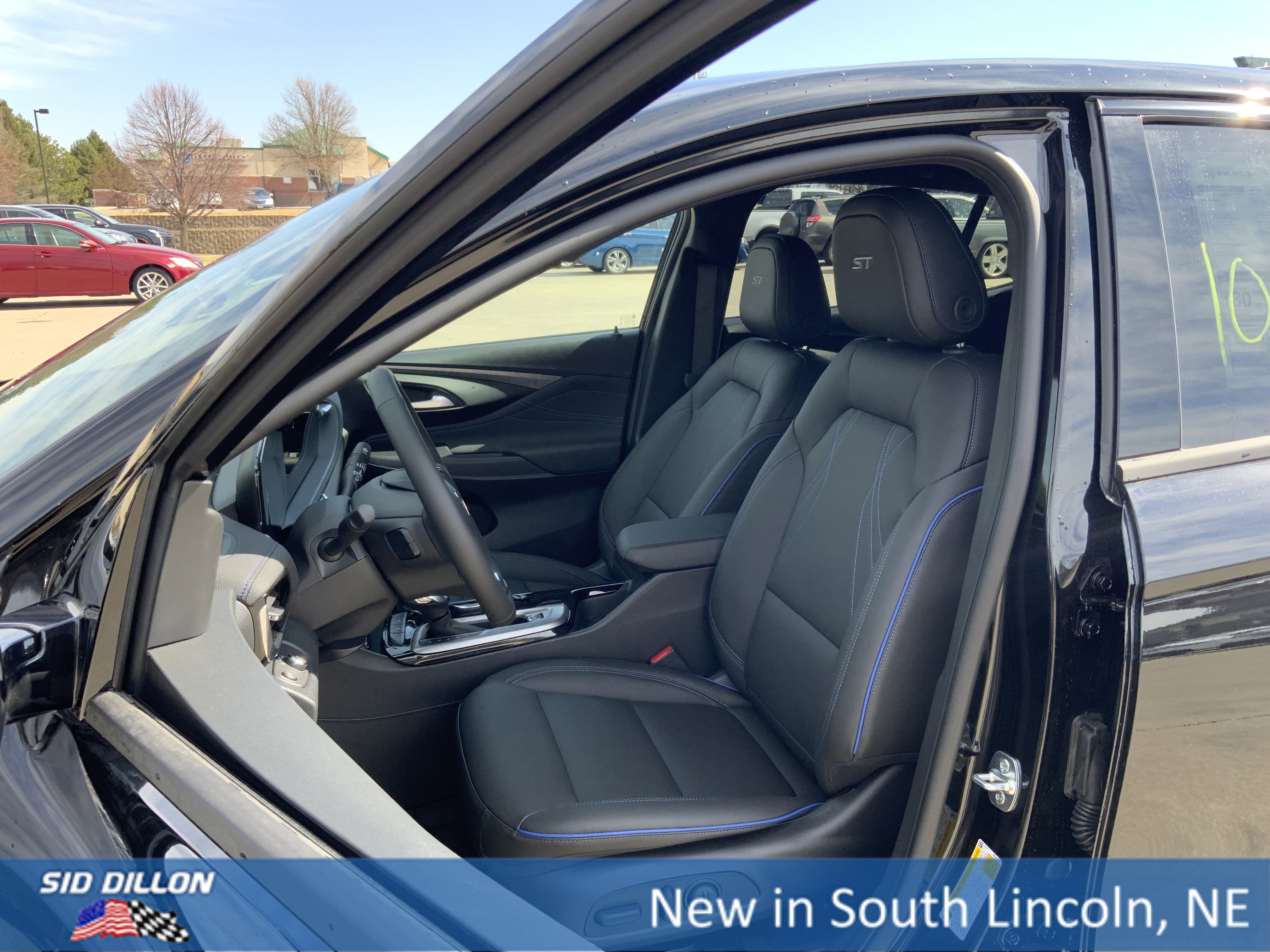 2026 Buick Envista Sport Touring - Photo 9