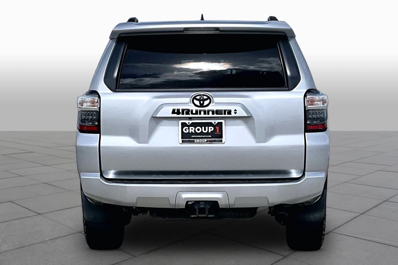 Used 2022 Classic Silver Metallic Toyota SR5 Premium image 5