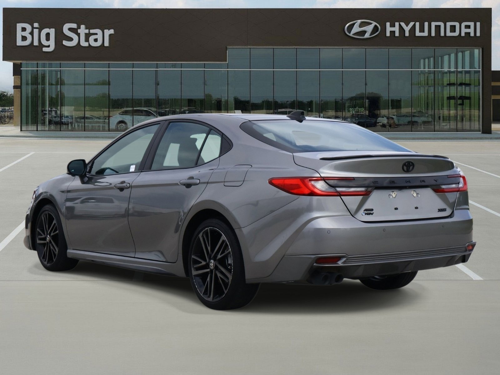 Used 2025 Heavy Metal Toyota XSE image 3