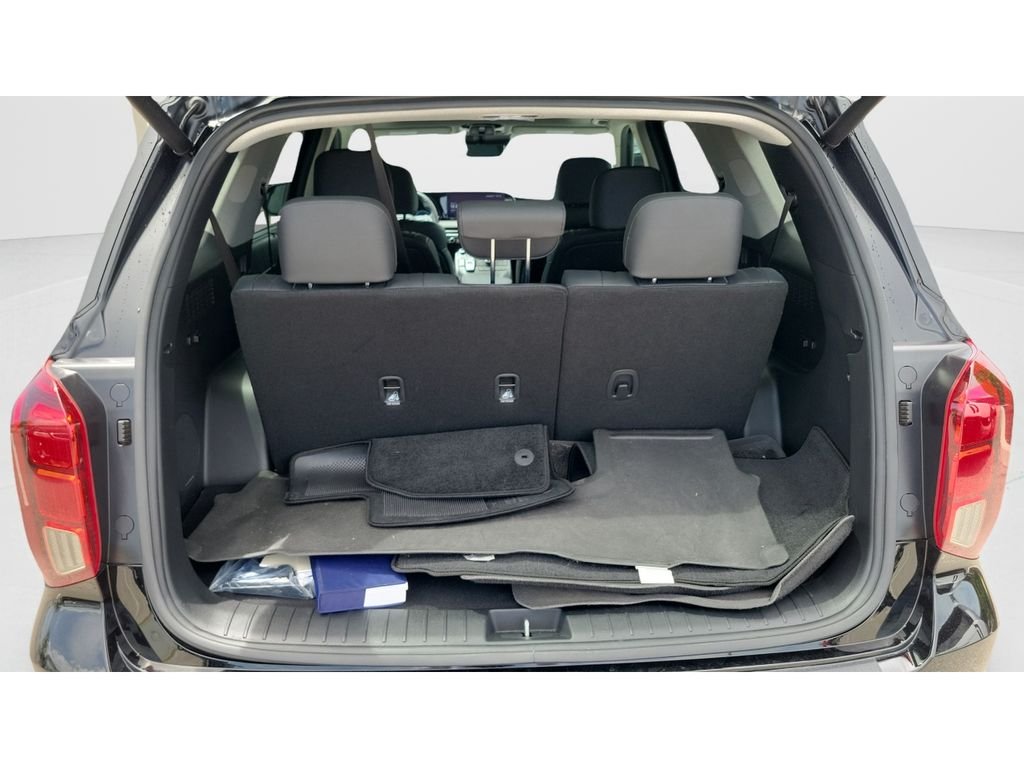 Used 2024 Black Hyundai Limited image 9