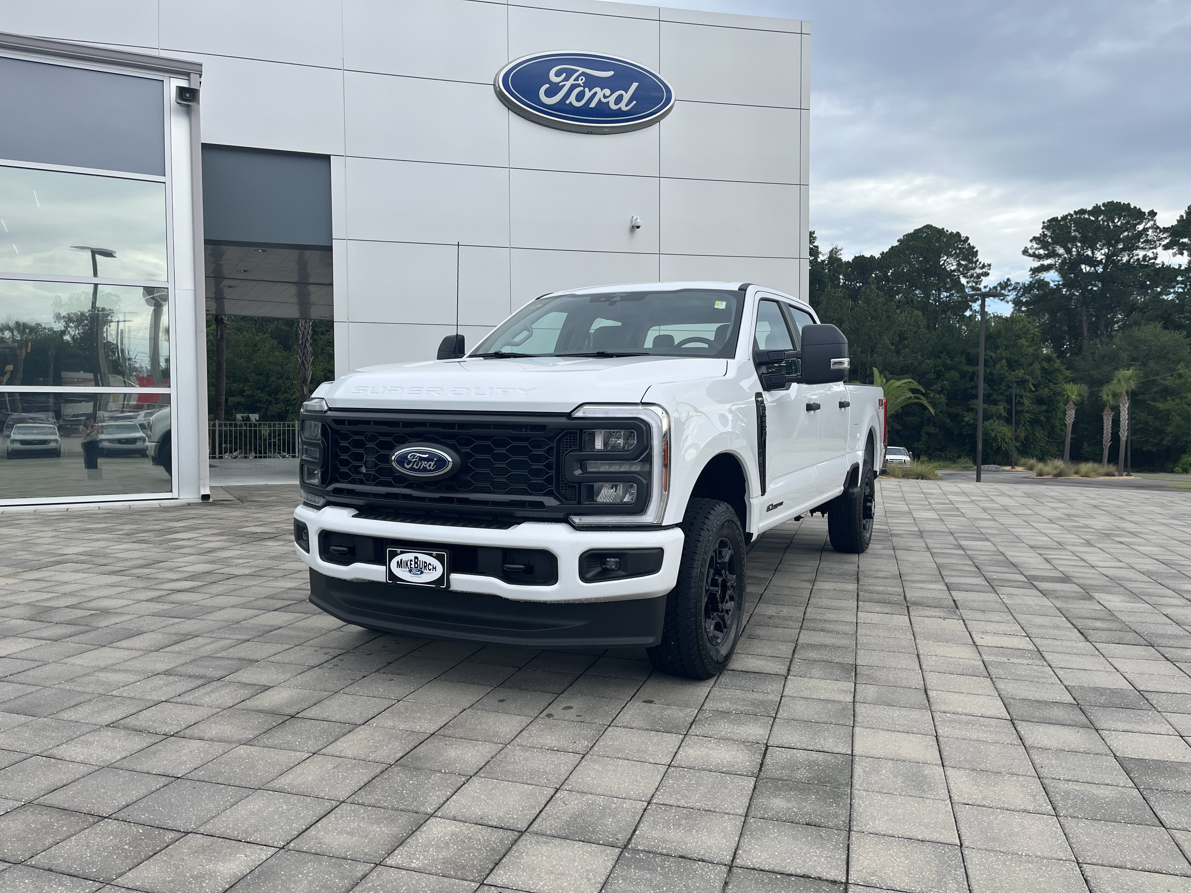 New 2026 Oxford White Ford F-250® XL image 2