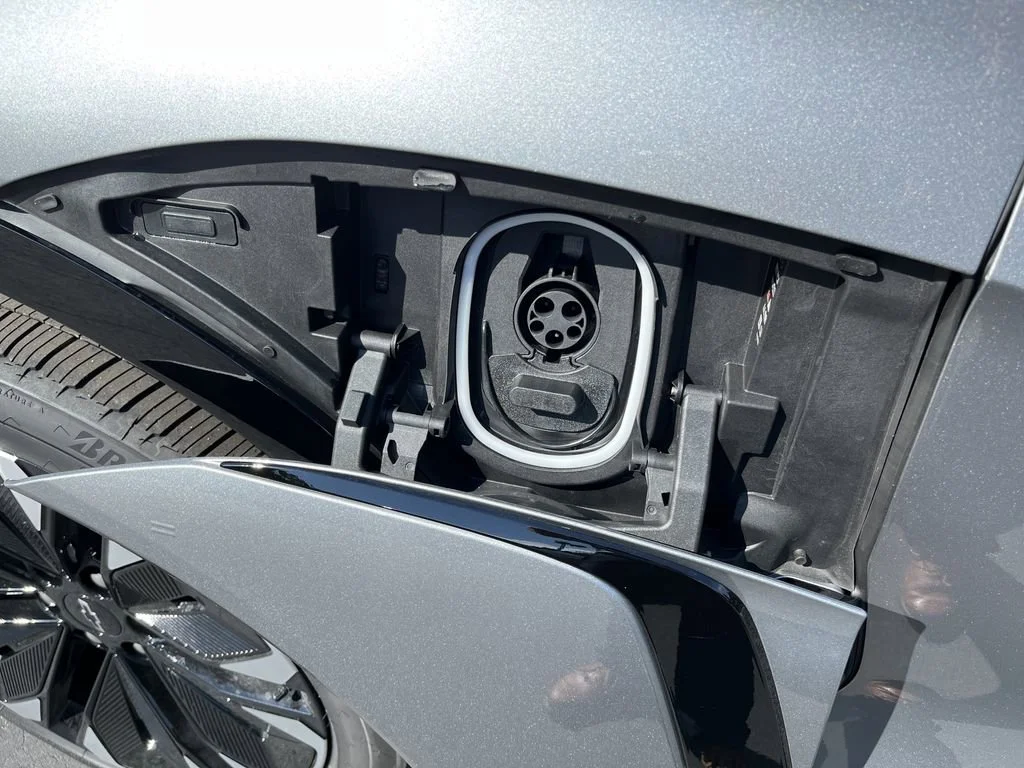 2026 Chevrolet Blazer EV RS - Photo 12