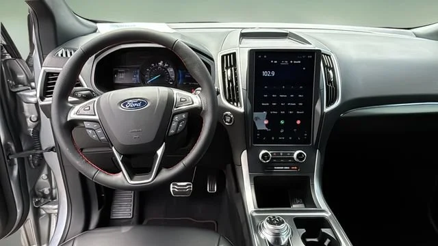 Used 2023 Silver Ford ST-Line image 12