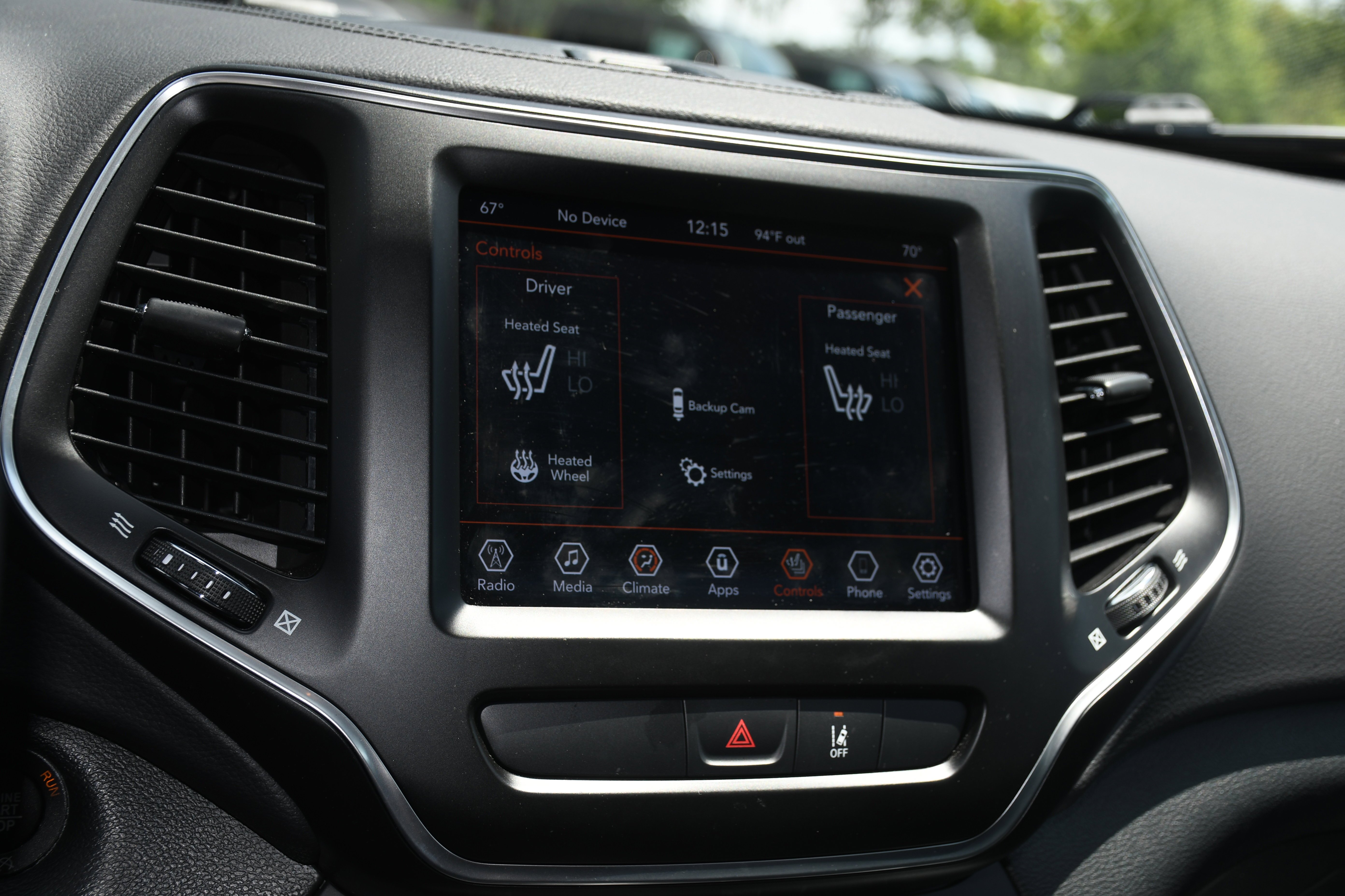 Used 2022 Black Jeep Latitude Lux image 13