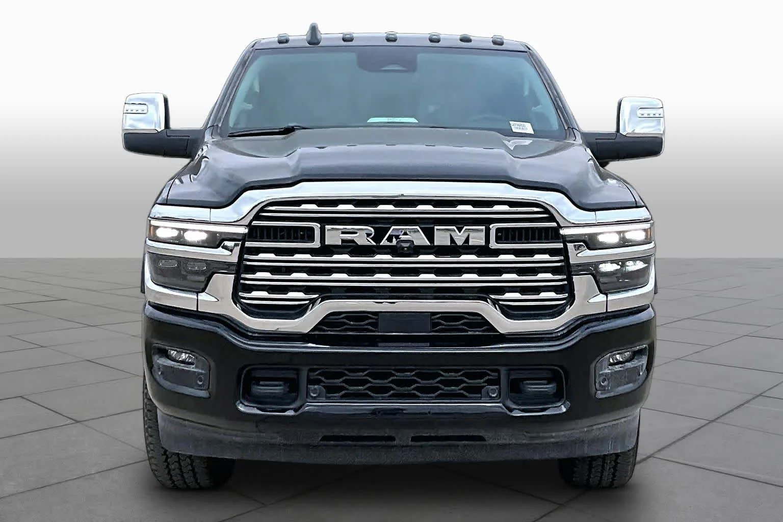 New 2026 Diamond Black Crystal Pearl-Coat Exterior Paint RAM Longhorn image 3