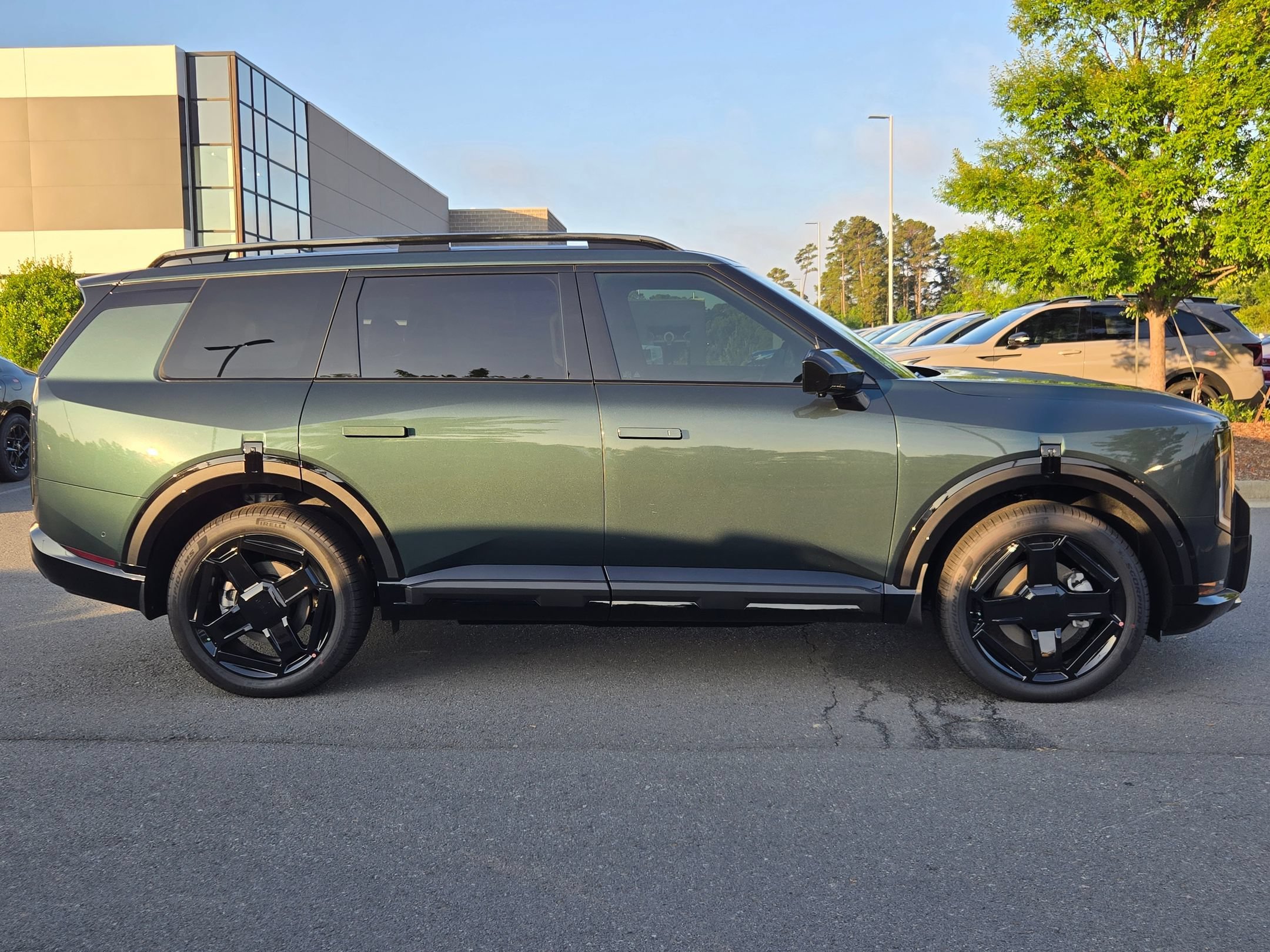 New 2027 Black Jade Green Kia X-Line SX image 8