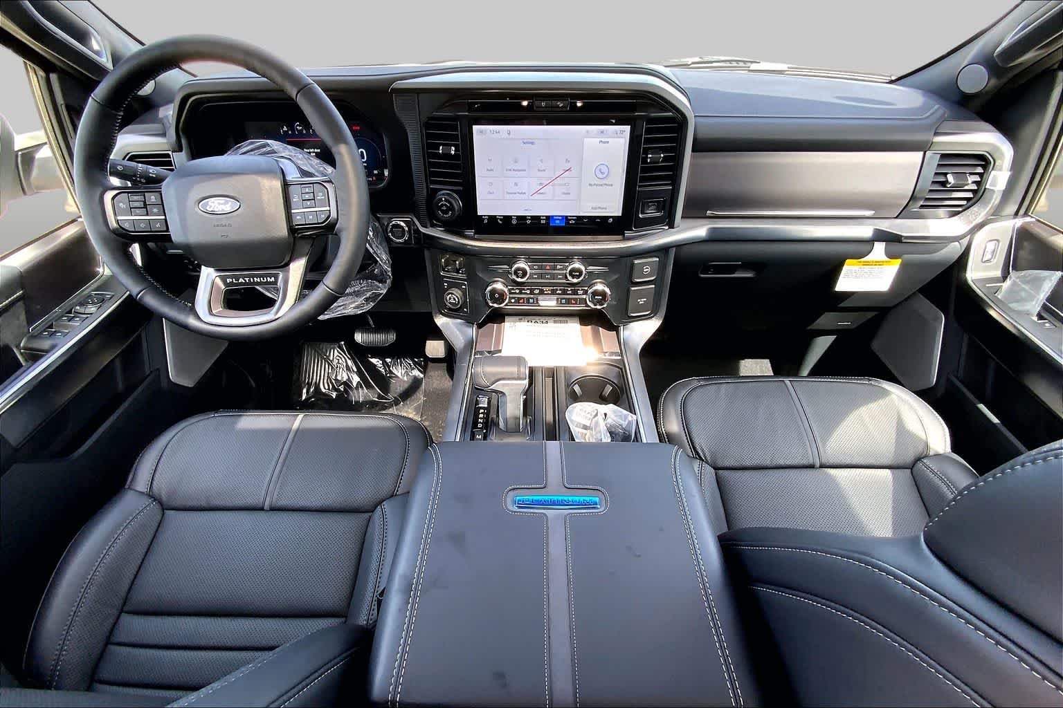 New 2026 Star White Metallic Tri-Coat Ford Platinum® image 13