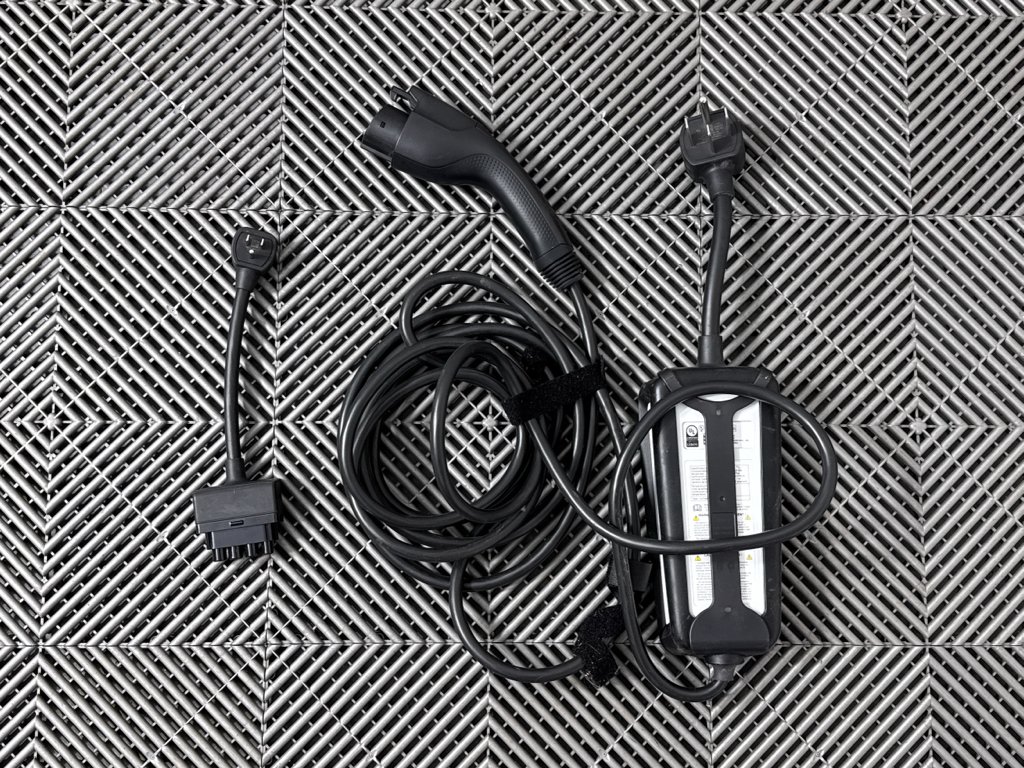 Used 2023 Black Ford Select image 14