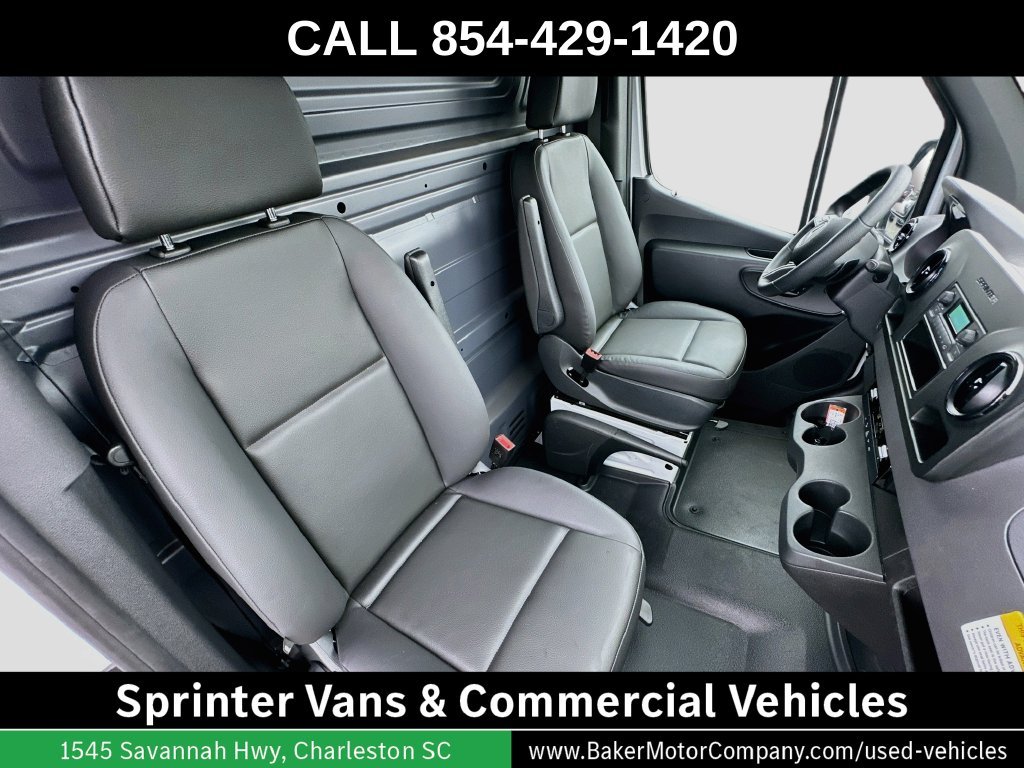 New 2026 Arctic White Mercedes-Benz Cargo 144 WB image 25
