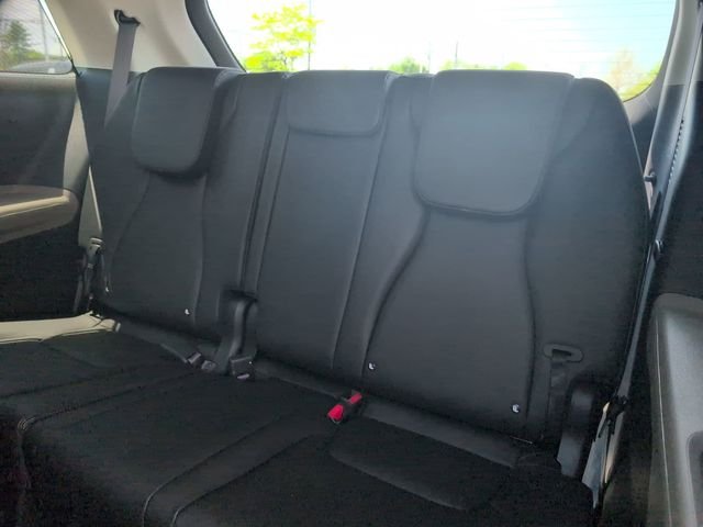 New 2026 Snow White Pearl Kia EX image 24