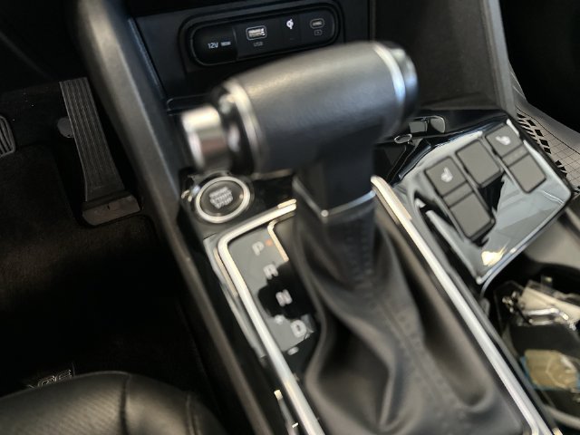 Certified Used 2023 Blue Kia X-Line image 31