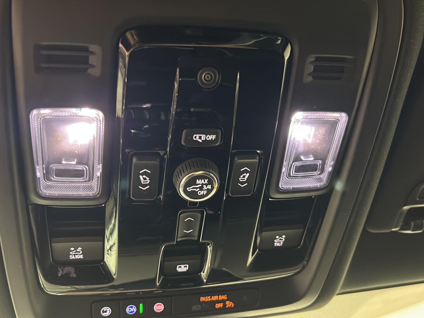 Used 2026 Summit White GMC AT4 Ultimate image 36