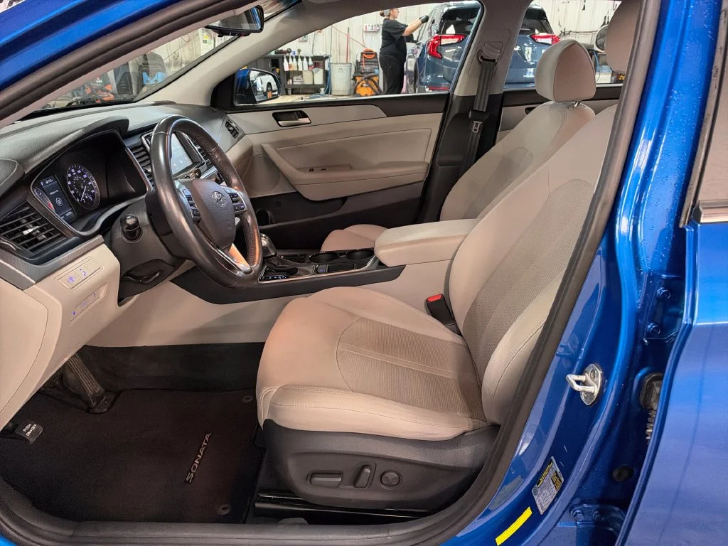 Used 2018 Blue Hyundai SEL image 14