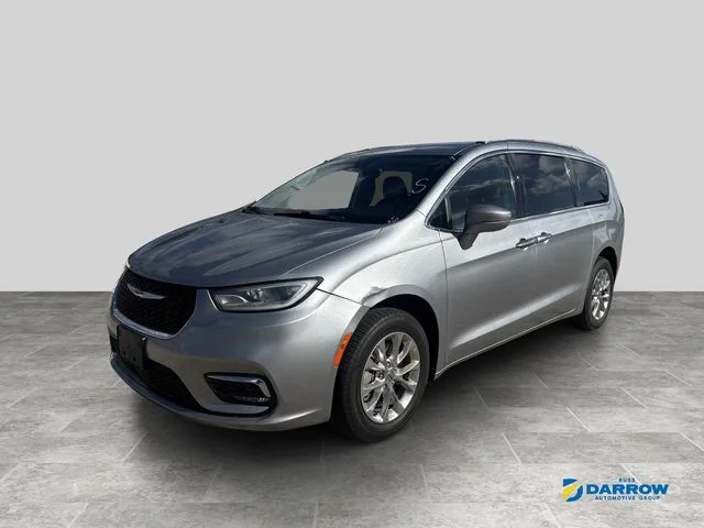 Used 2021 Silver Chrysler Touring L image 1
