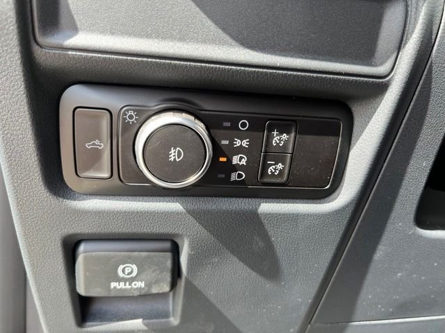 New 2026 Oxford White Ford XLT image 25