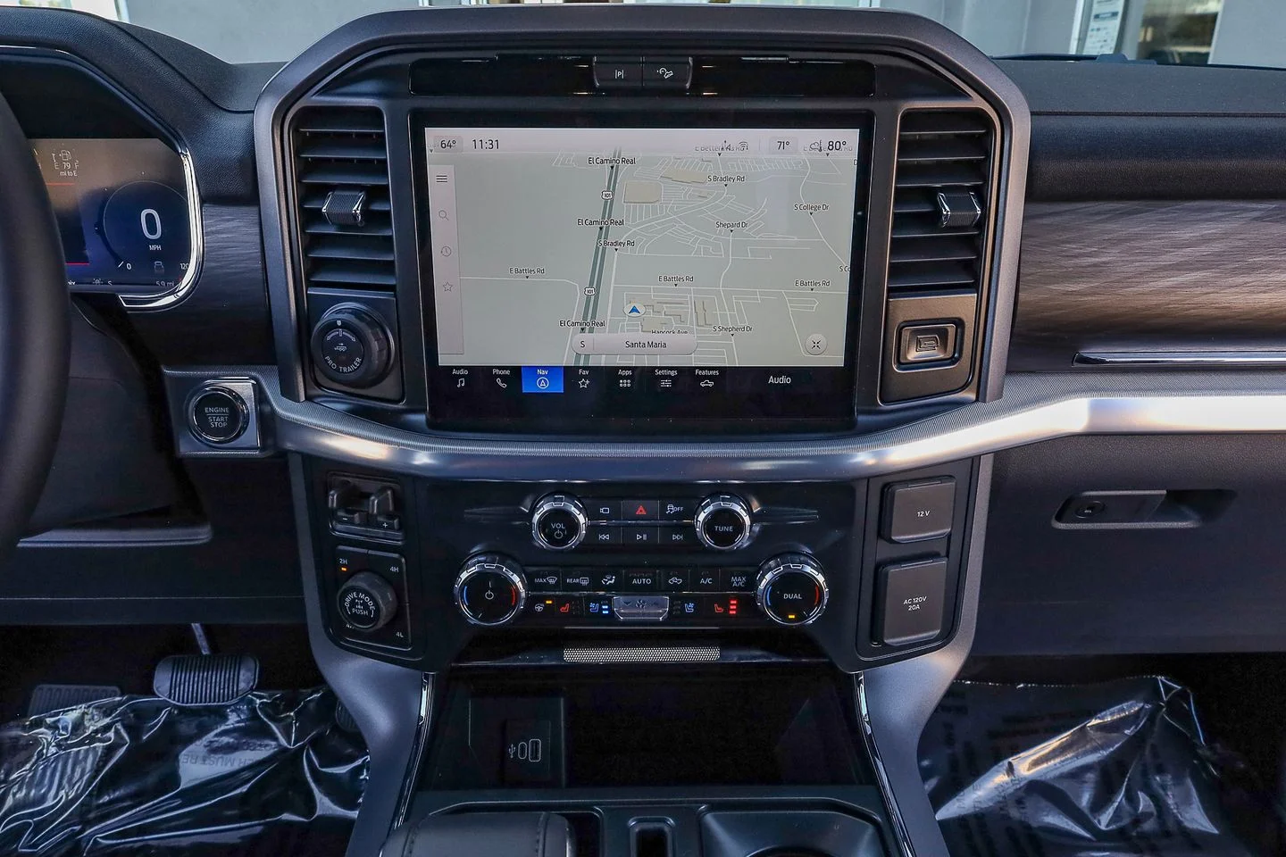 New 2026 Oxford White Ford Lariat® image 15