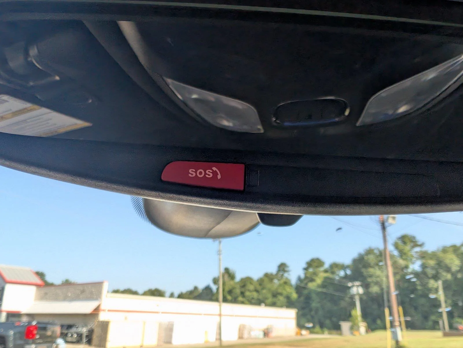 Used 2024 Bright White Clearcoat Jeep Latitude image 19