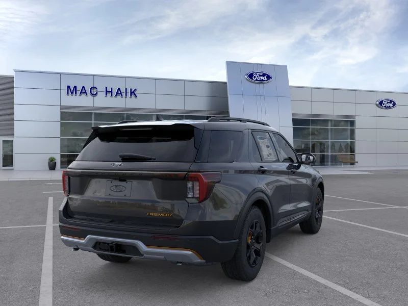New 2026 Agate Black Metallic Ford Tremor® image 29