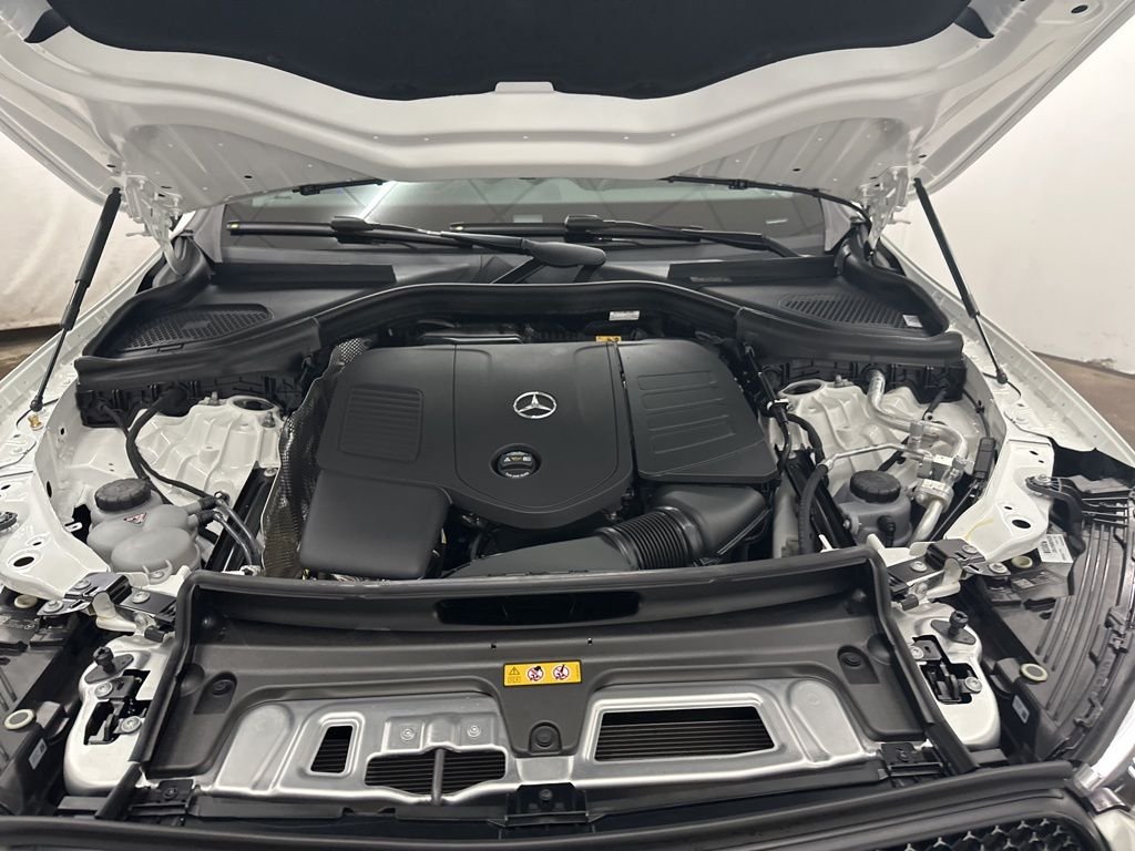 Used 2026 White Mercedes-Benz GLC 300 image 30