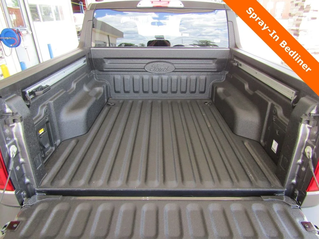 New 2026 Carbonized Gray Metallic Ford XLT image 16