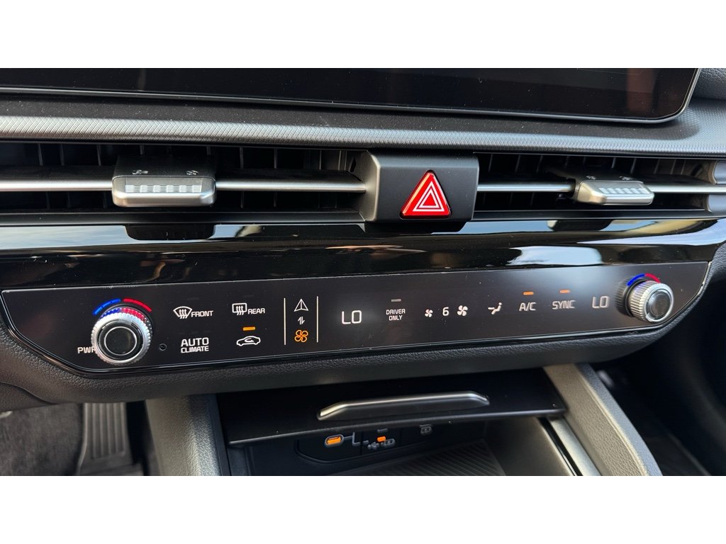 New 2026 Fusion Black Kia LX image 20