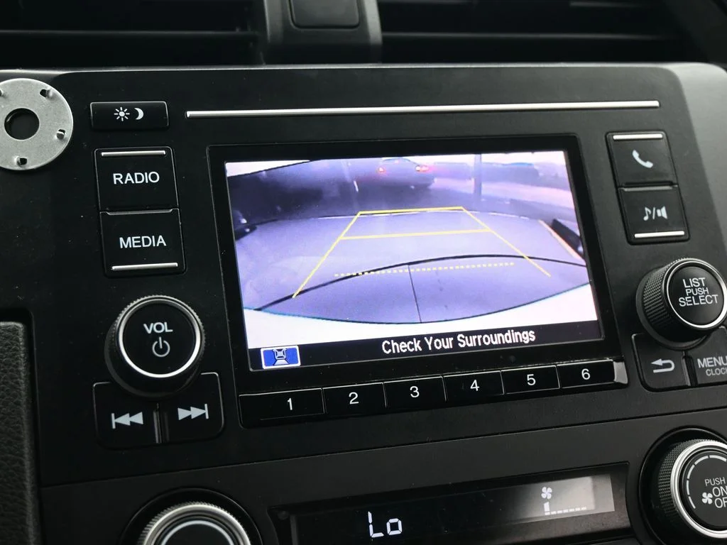 Used 2020 Platinum White Pearl Honda LX image 16
