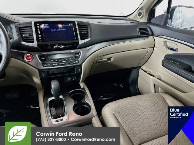 Used 2019 Burgundy Honda RTL-T image 27