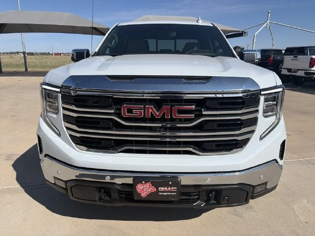 New 2026 White GMC SLT image 9