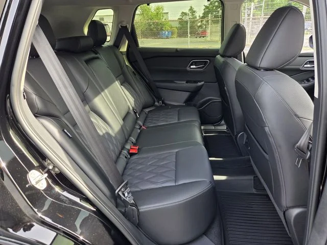 2026 Nissan Rogue Platinum - Photo 12