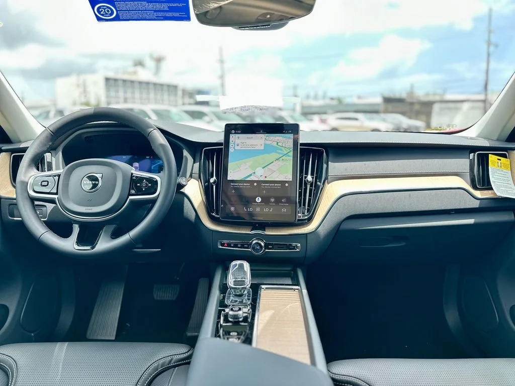 New 2026 Black Volvo T8 Ultra image 11