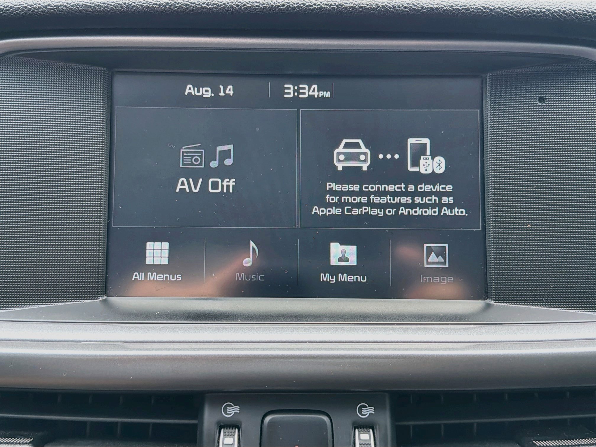 Used 2018 Sangria Kia LX image 23