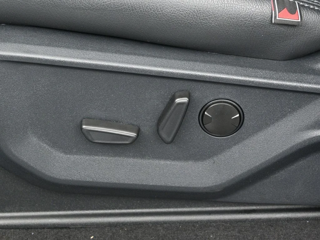 New 2026 Avalanche Ford Lariat image 11