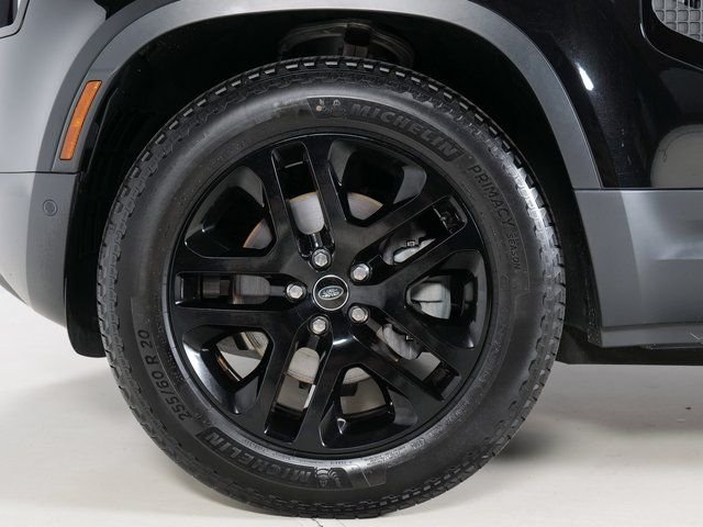 Certified Used 2025 Santorini Black Metallic Land Rover S image 9