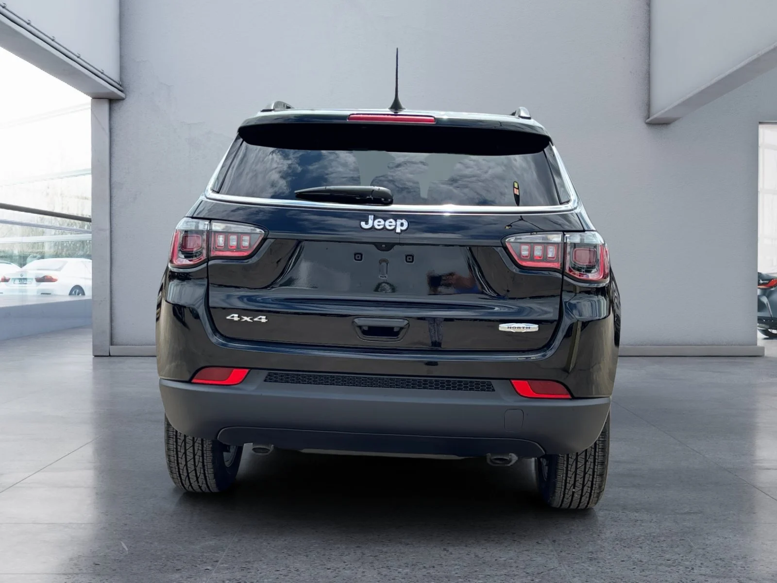 New 2026 Diamond Black Crystal Pearl Jeep North image 4