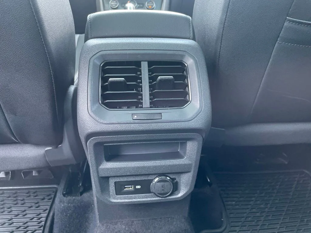 Used 2020 Gray Volkswagen  image 17