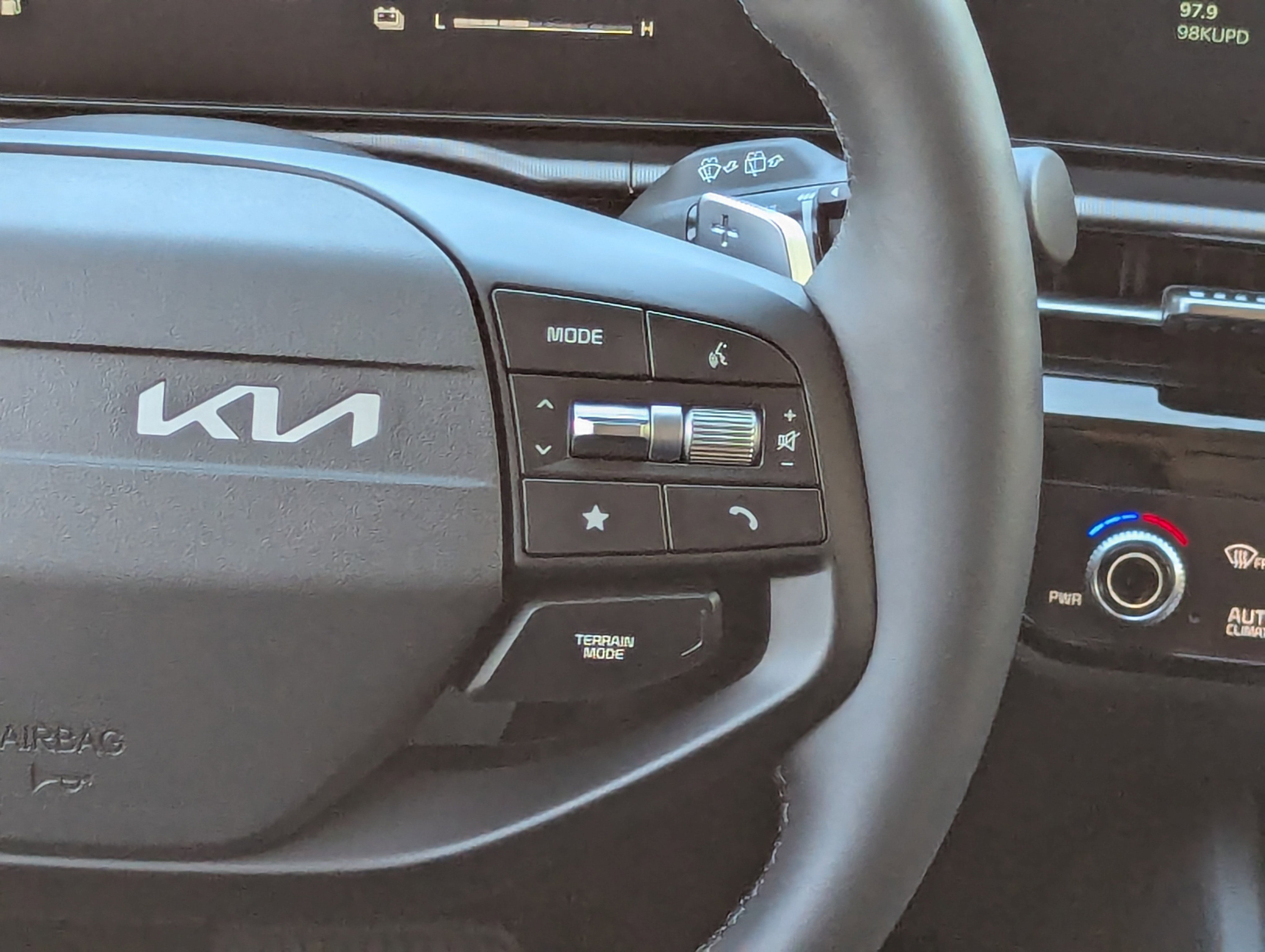 New 2026 Fusion Black Kia EX image 18