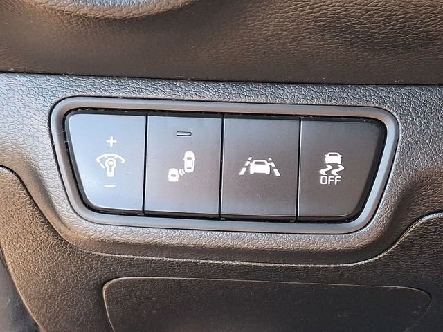 Used 2020 Black Kia GT-Line image 23