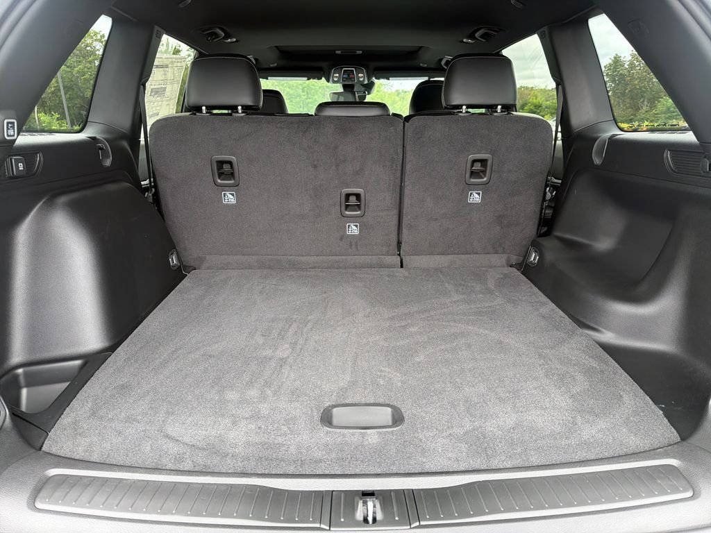 New 2026 Diamond Black Crystal Pearl-Coat Exterior Paint Jeep Altitude image 27