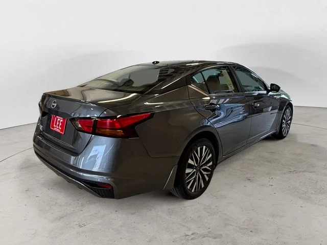 New 2026 Gray Nissan 2.5 SV image 6