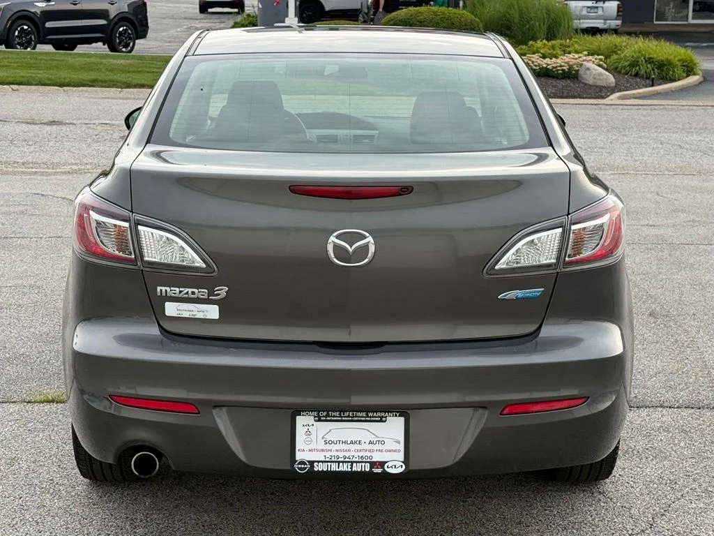 Used 2013  Mazda i Touring image 7
