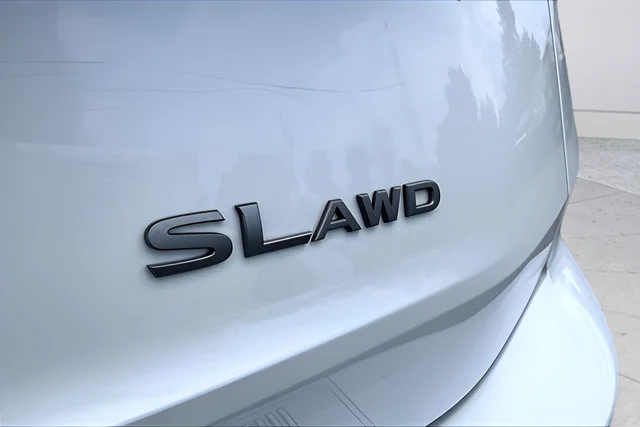 Used 2024 White Nissan SL image 29