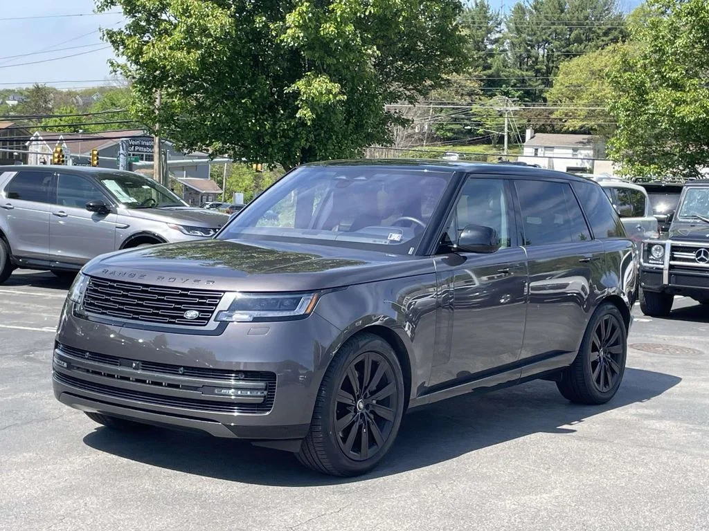2023 Land Rover Range Rover 3.0 SE LWB 7's photo