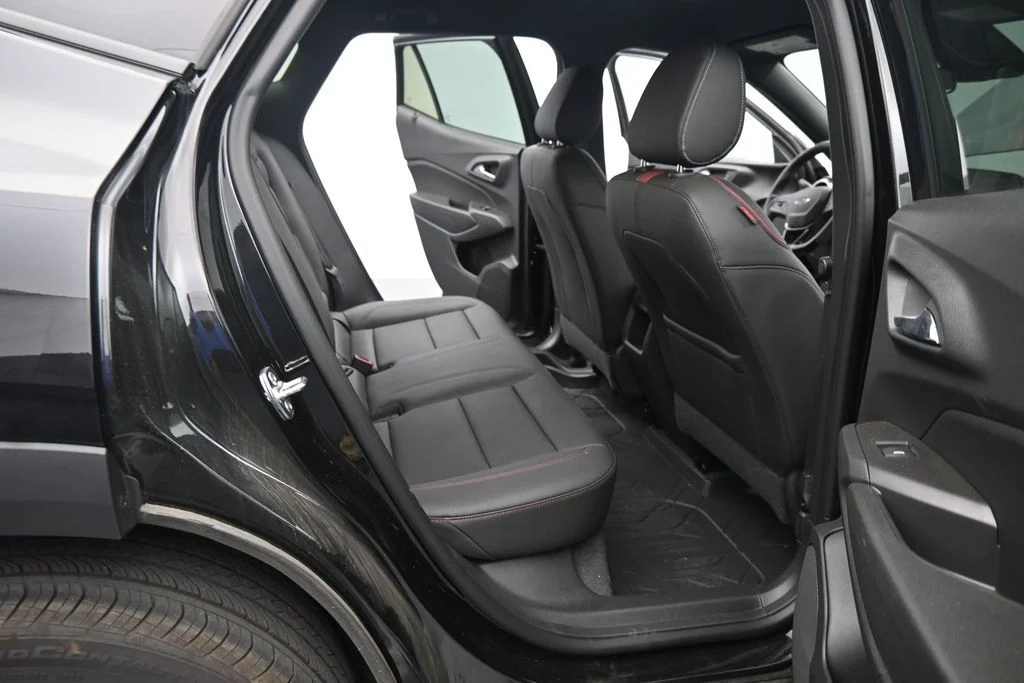 Used 2025 Black Chevrolet 2RS image 18