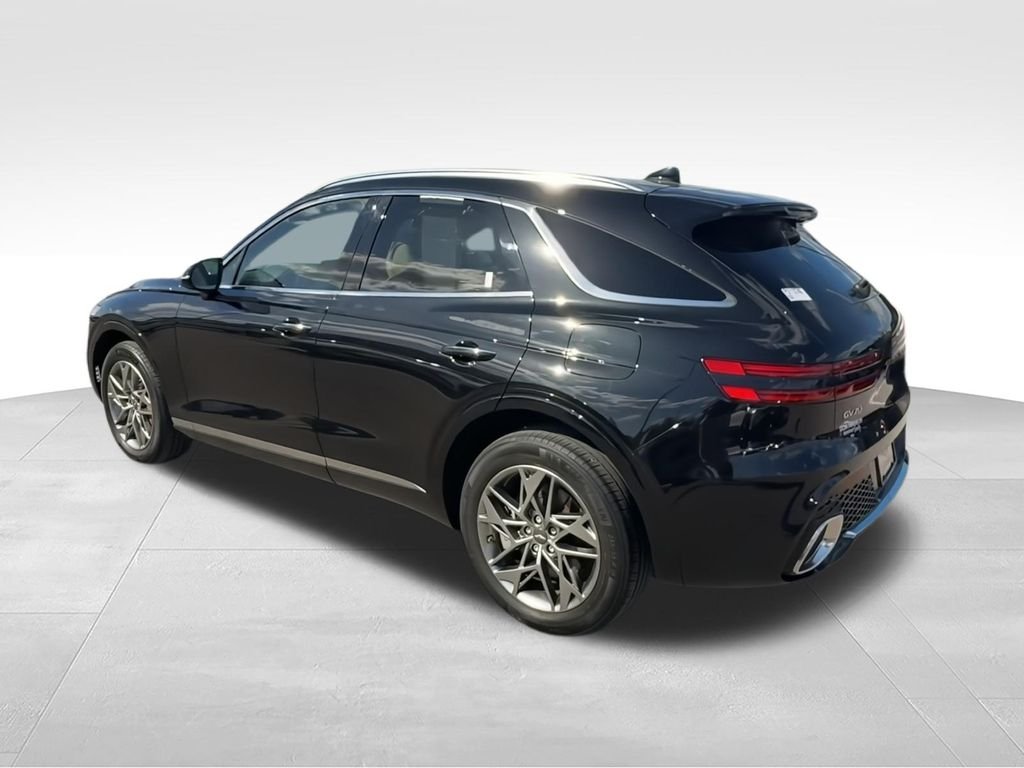 Used 2023 Black Genesis 2.5T image 6