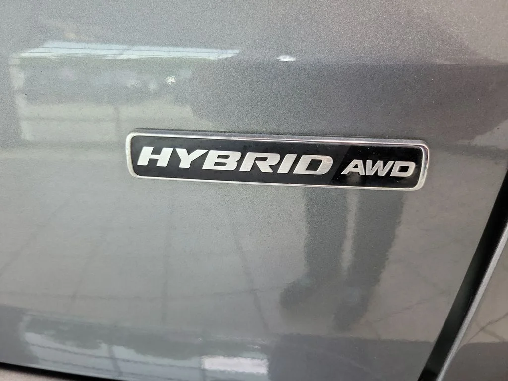 Used 2023 Gray Ford ST-Line Elite image 11