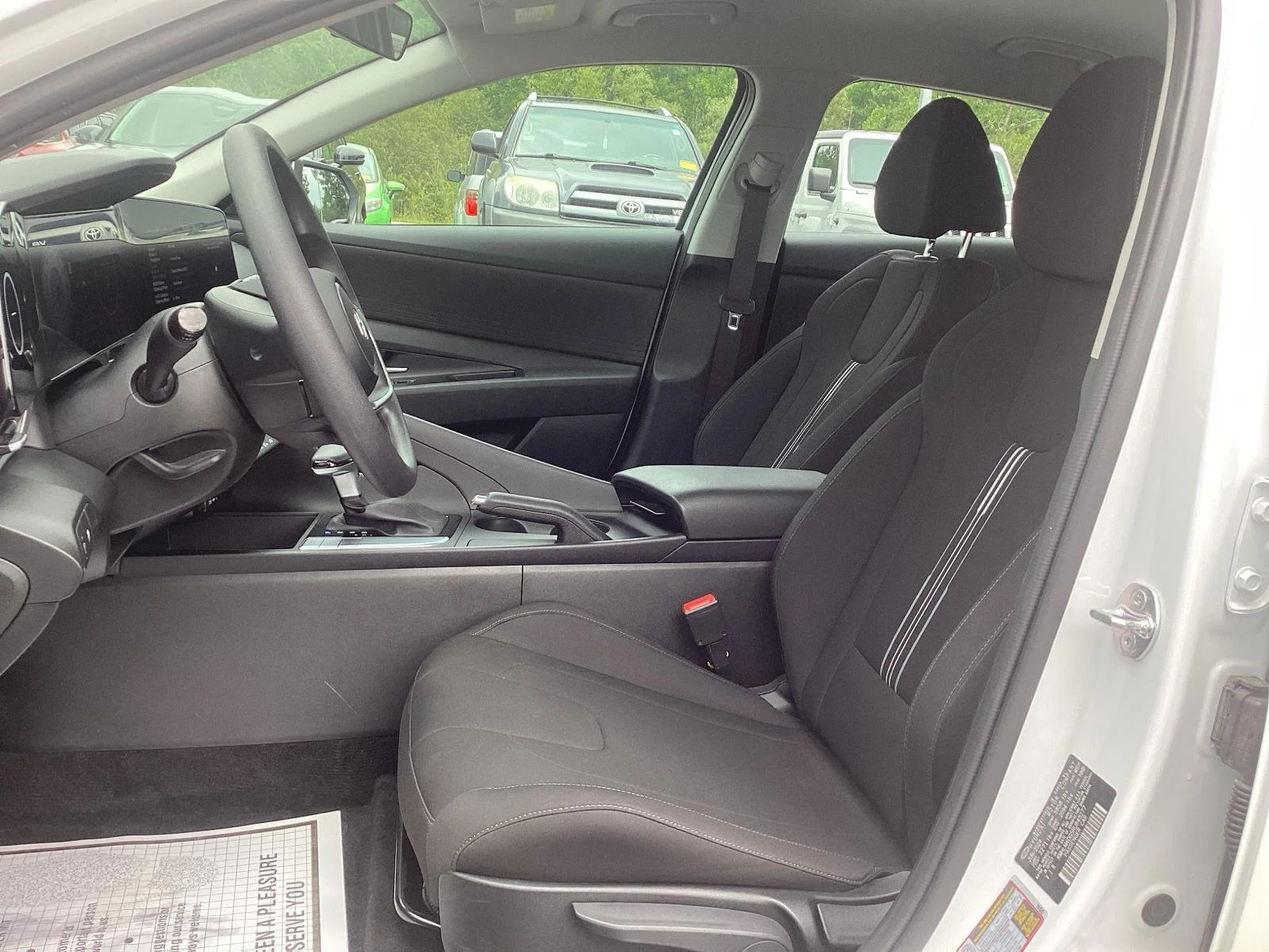 Used 2024 Serenity White Hyundai SEL image 10