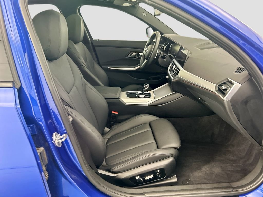 Used 2020 Blue Metallic BMW 330i image 19