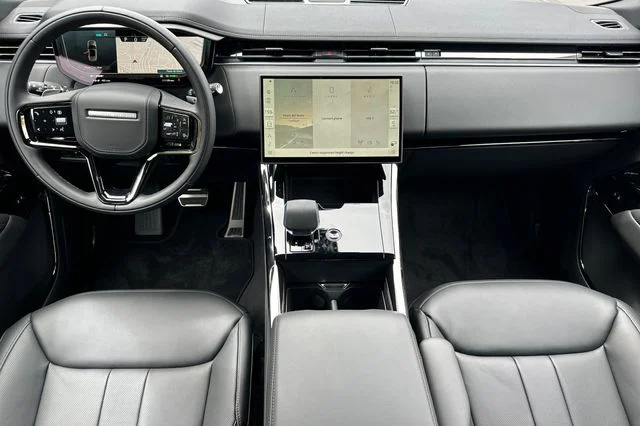 New 2026 Santorini Black Land Rover Dynamic SE image 12