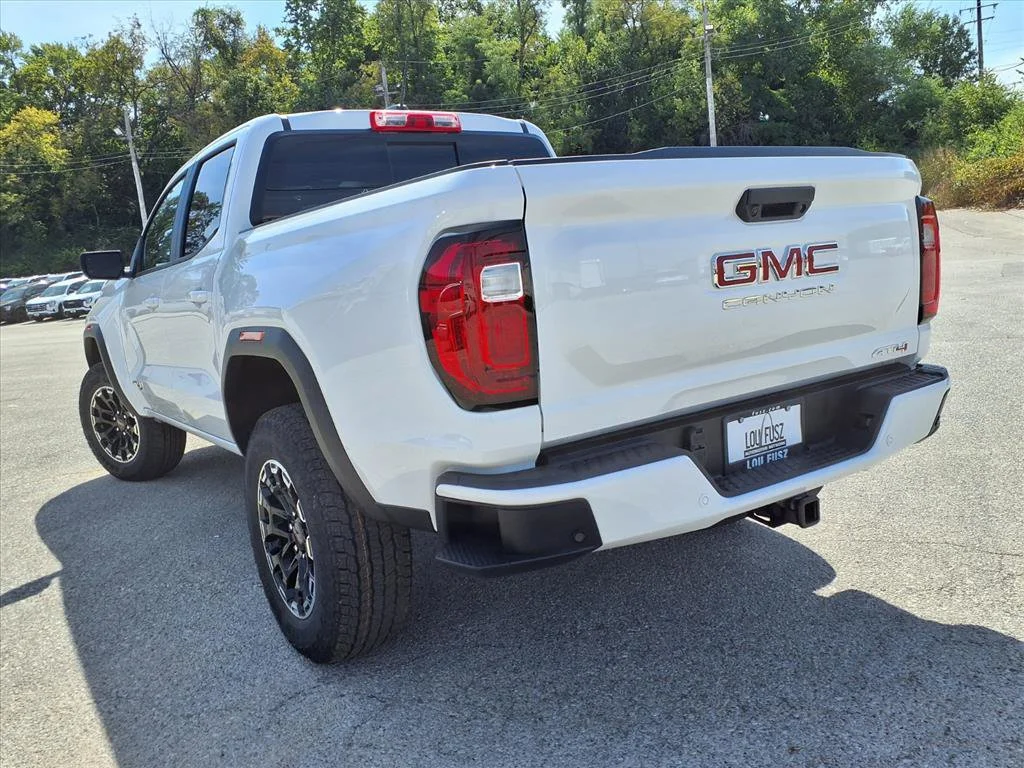 2026 GMC Canyon AT4 - Photo 22