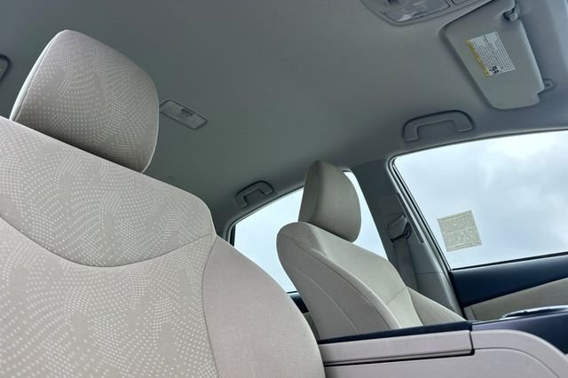 Used 2014 Beige Toyota Three image 20